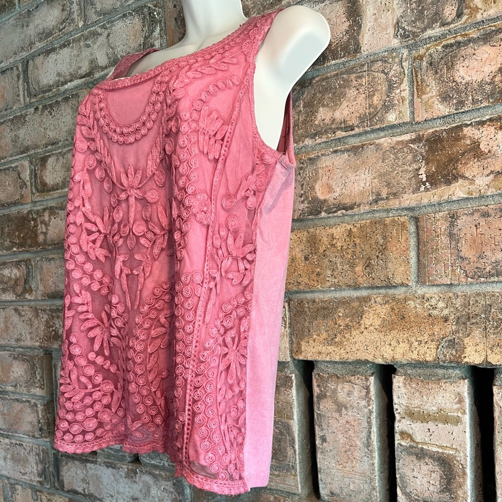 Unity World Wear Rose Tank - Picture 12 of 15
